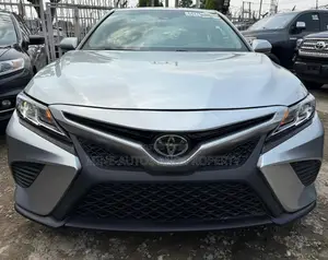 Toyota Camry 2018 Gray