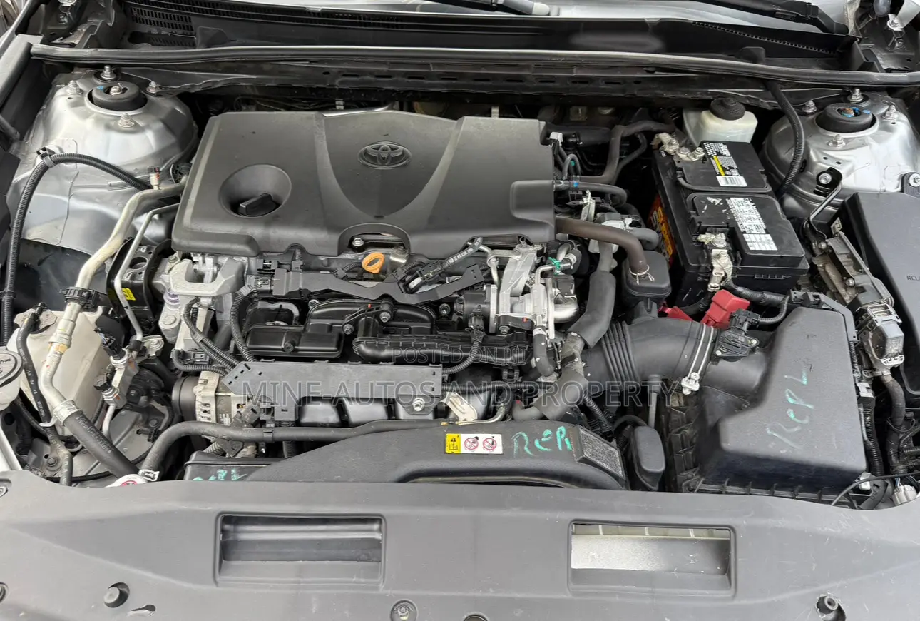 Toyota Camry 2018 Gray