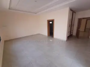 5bdrm Townhouse / Terrace in Wuye for rent