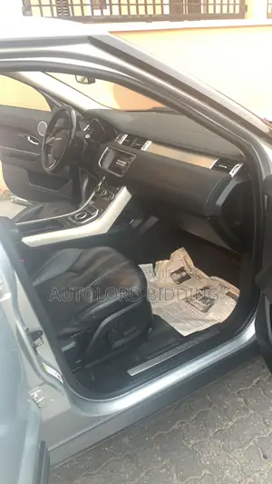 Land Rover Range Rover Evoque Pure Plus AWD 2013 Silver