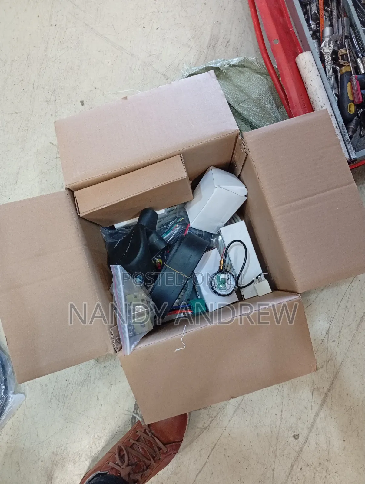 CNG Cylinders,Kits, Accessories, Training and Conversion
