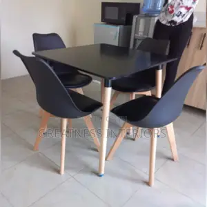 High Quality Imported Wooden Leg Restaurant Sets