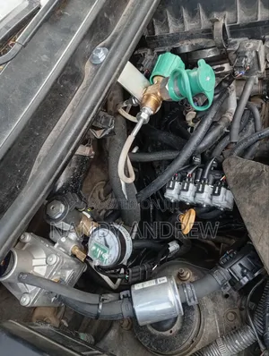 Cng(Compress Natural Gas) Conversion, Kits And Cylinders