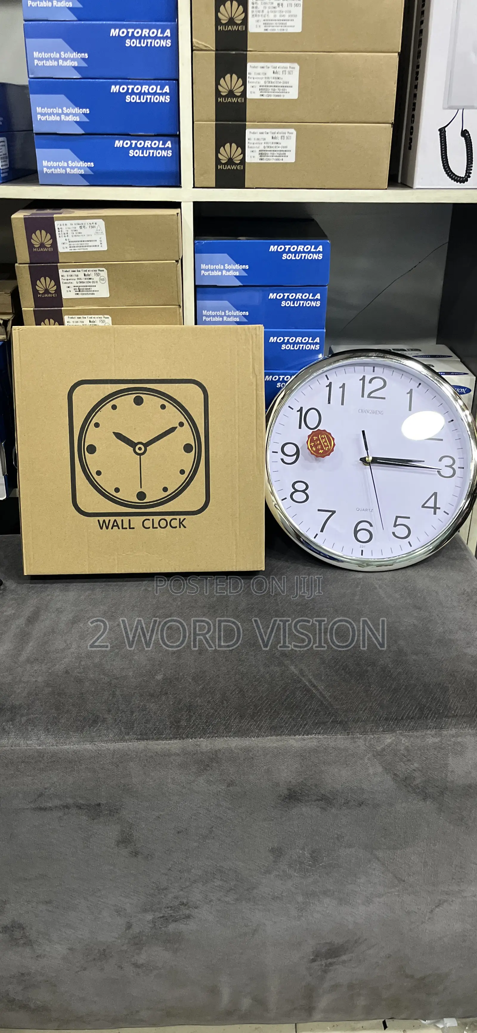 Wi-Fi Spy Wall Clock Camera