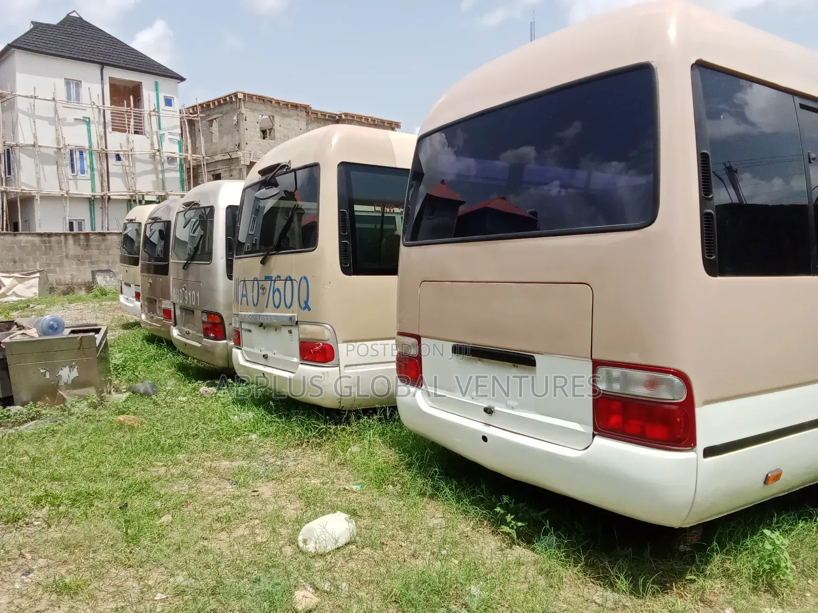 Toyota Coaster 2010
