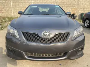 Toyota Camry 2010 Gray