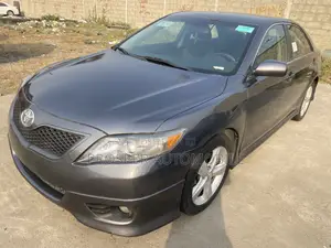 Toyota Camry 2010 Gray