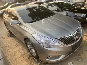 Photo - Hyundai Grandeur 2.2 CRDi 2012 Silver