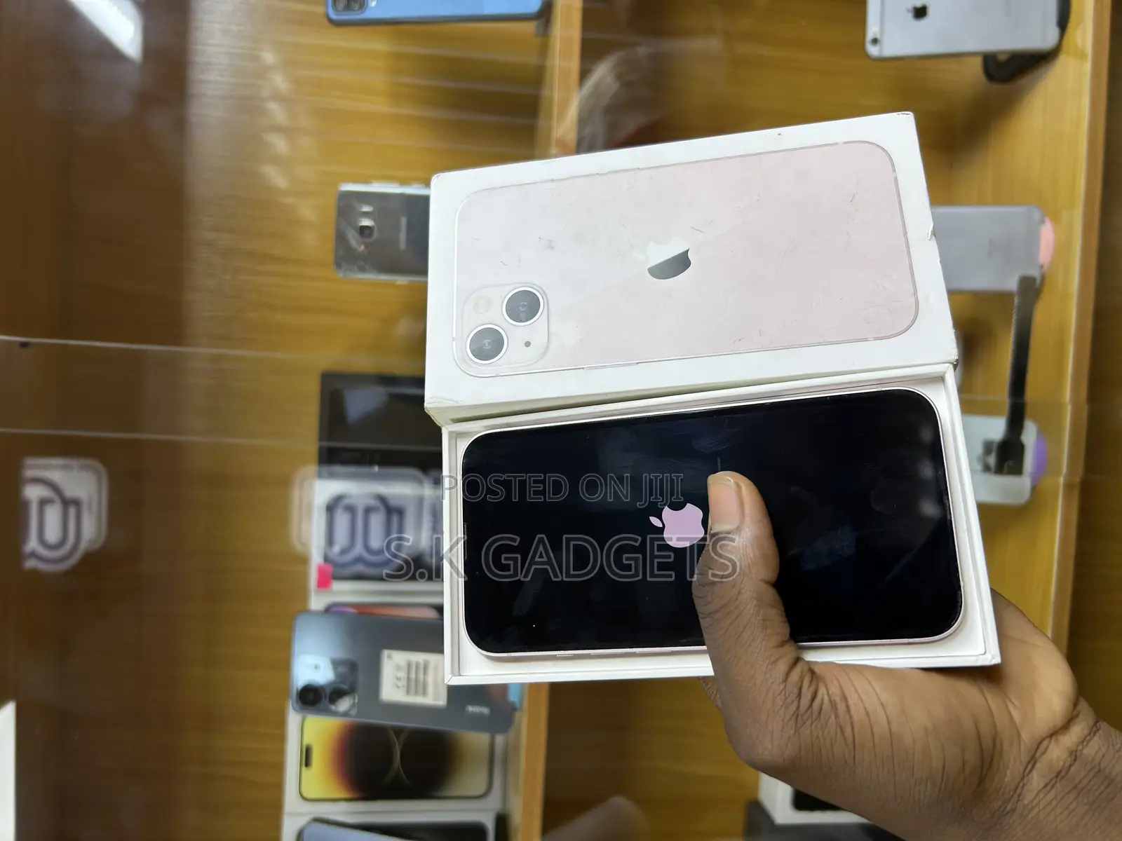 Apple iPhone 13 128 GB Pink