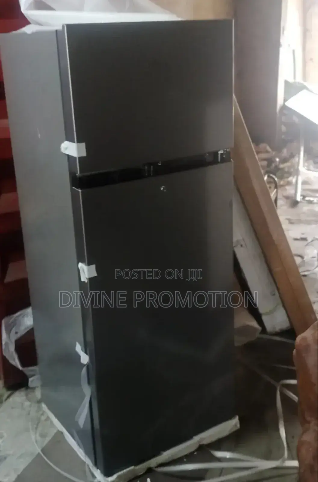 200 Liters Hisense Double Door Refrigerator, Silver Color.