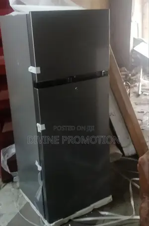 200 Liters Hisense Double Door Refrigerator, Silver Color.