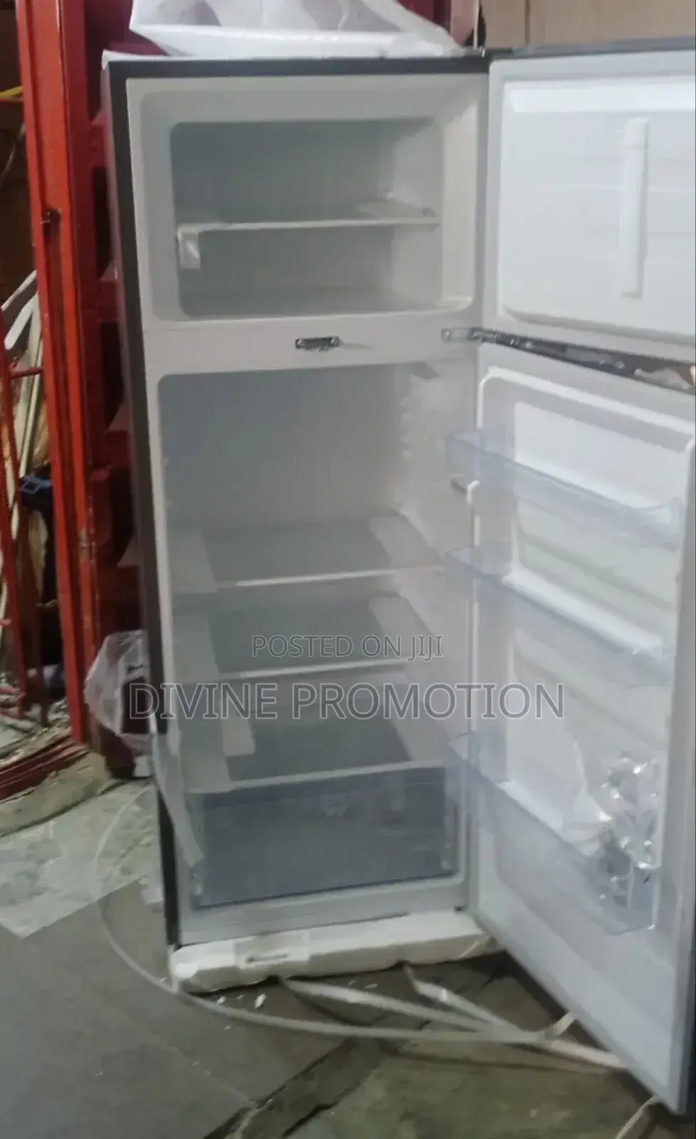 200 Liters Hisense Double Door Refrigerator, Silver Color.
