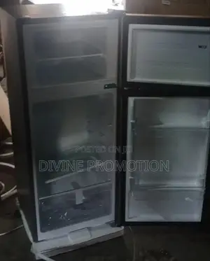 124 Liters Hisense Double Door Refrigerator, Silver Color
