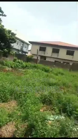 Land for Sale in Parkview Estate