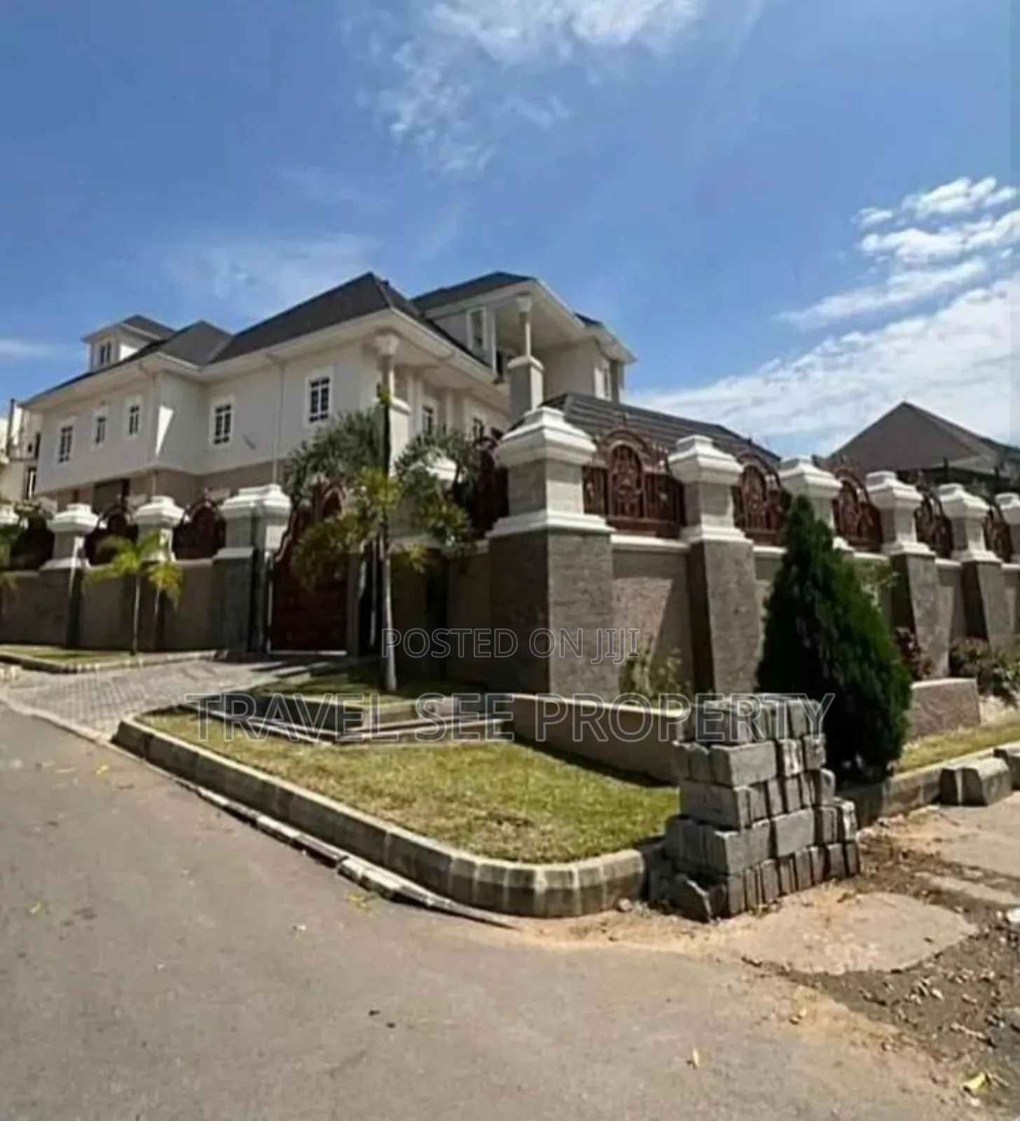 Furnished 9bdrm Mansion in Private Estate for sale