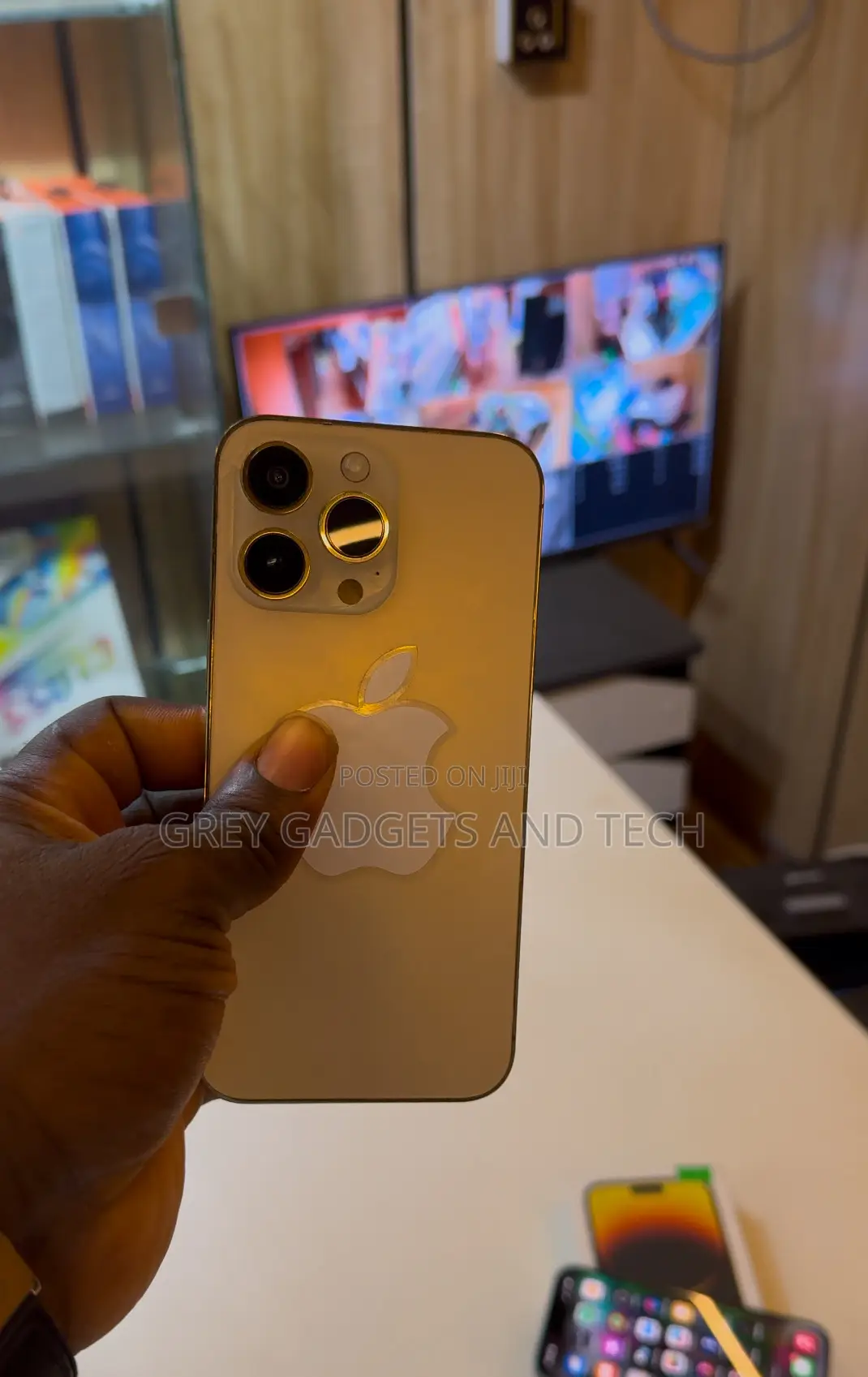 Apple iPhone 14 Pro Max 256 GB Gold