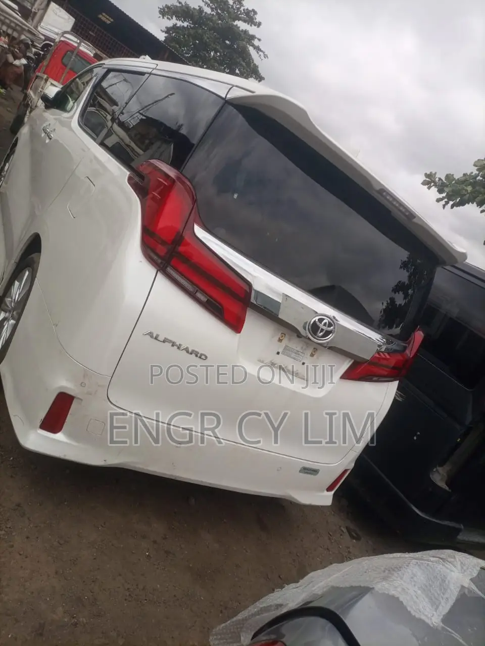 Toyota Granvia 2022 White