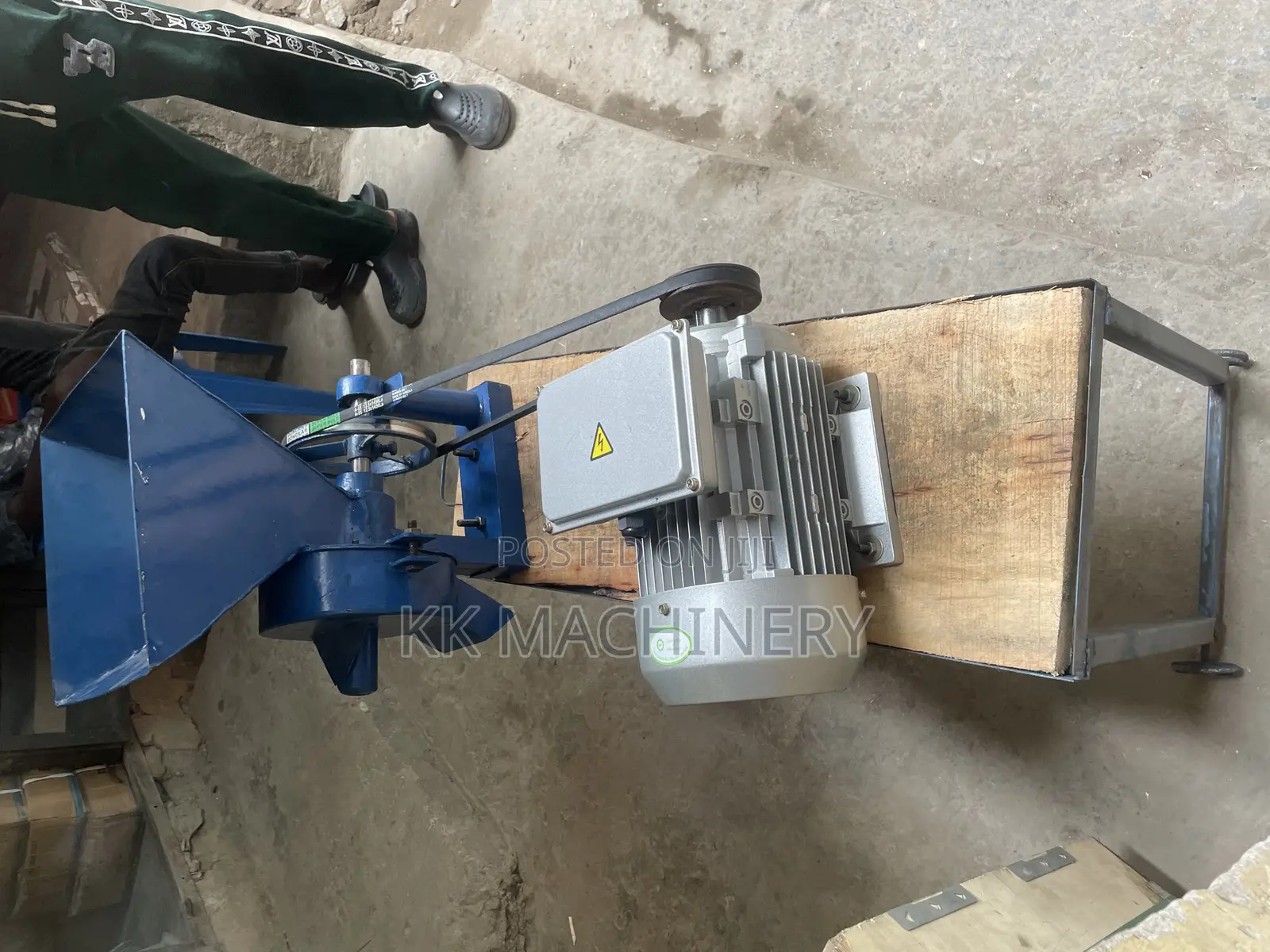 Electric Grinding Machine With 3hp Moth