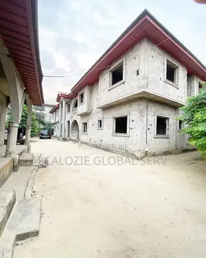 3bdrm Block of Flats in Valley View Estate, Port-Harcourt for sale
