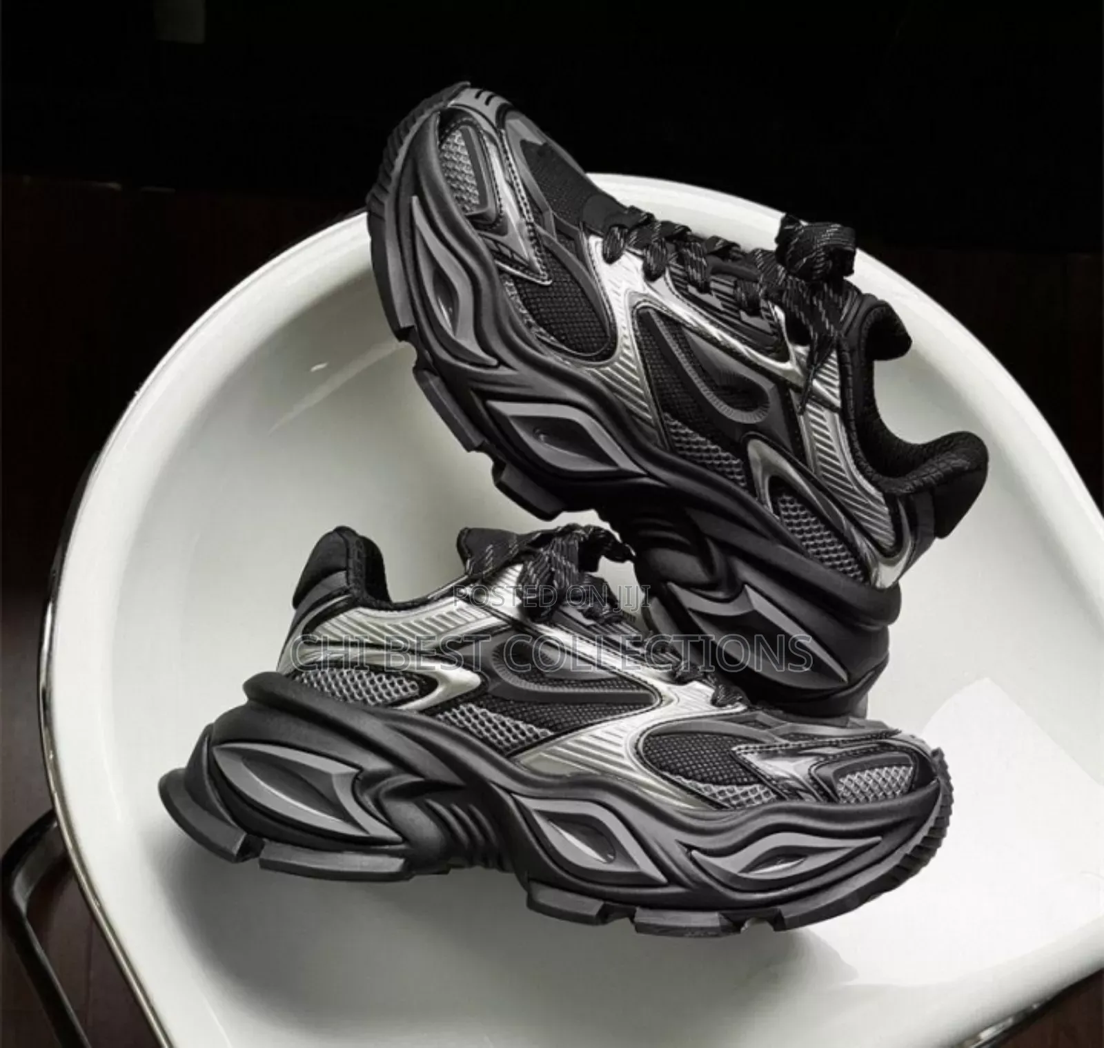 2025 Drip NEW2025 Balenciaga Glamour Luxury Sneakers 2colors