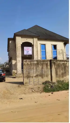 11bdrm Duplex in Ikorodu for sale
