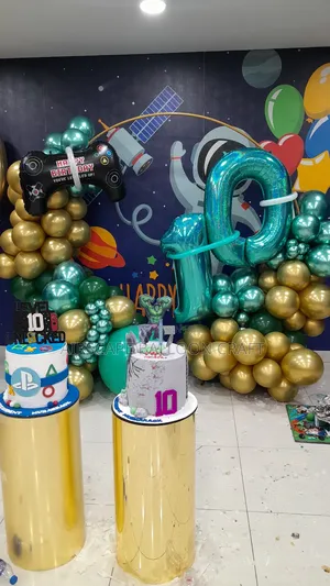Balloon Artist, Decor, and Craft
