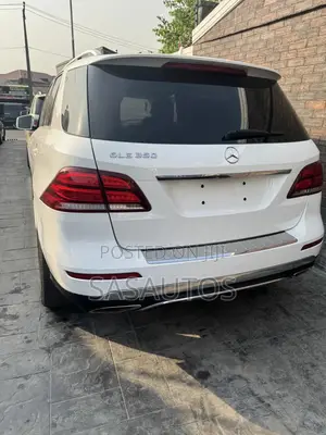 Mercedes-Benz GLE-Class GLE 350 2017 White