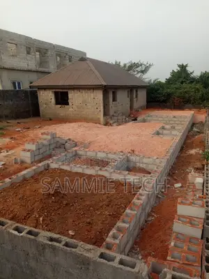 6bdrm Apartment in Ikorodu for sale