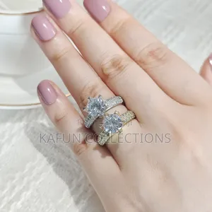 High Quality Zirconia Gold Engagement Ring