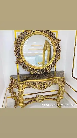 High Unique Quality Imported Mirror Console