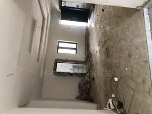 3bdrm Block of Flats in Private, Durumi for sale