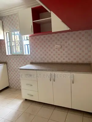 4bdrm Townhouse / Terrace in Private, Gudu for rent