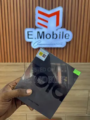 New Samsung Galaxy Z Fold4 512 GB Gray