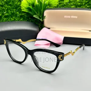 Cat Eye Metal Hands Eyewear