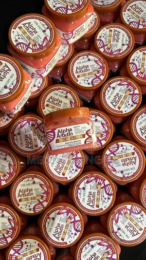 Alpha Arbutin Sugar Scrub
