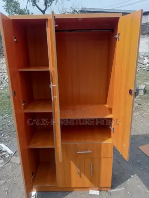 6ft X 3ft Wardrobe (Brown Color)