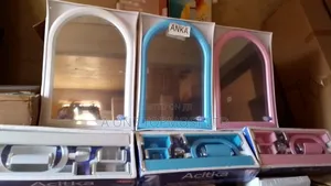 Mmirror With Accessories