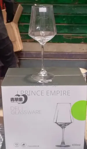 6 Pieces Elegant Crystal Tall Wine Glasses-Transparent