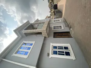 Furnished 5bdrm Duplex in Magodo Phase 1 Gra for rent