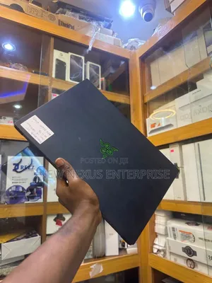 Laptop Razer Blade 6GB Nvidia SSD 1T