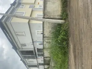 2bdrm Block of Flats in Warri for rent