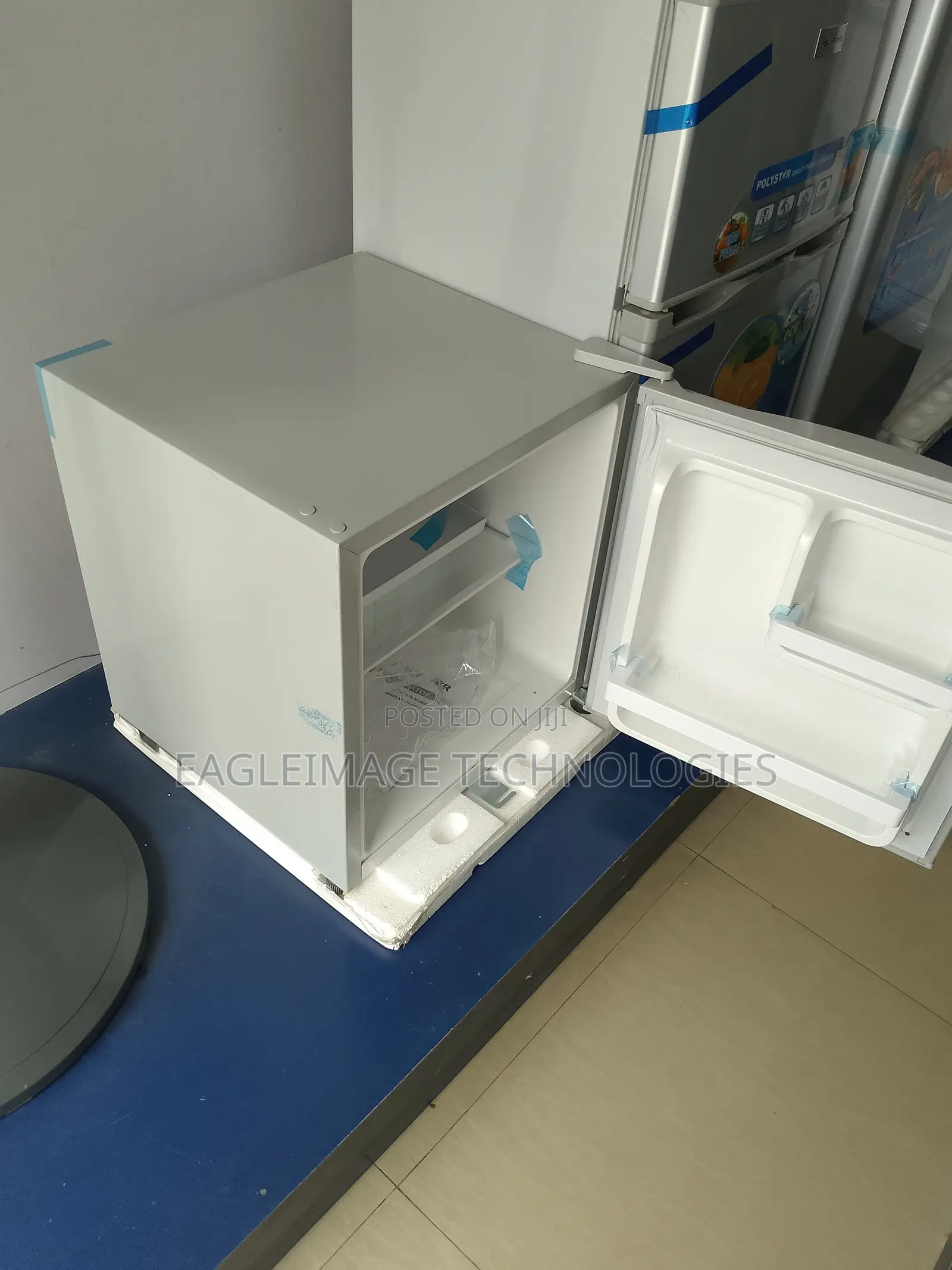 User-Friendly 45L Polystar Bedside Refrigerator(Pv-Bs81sl)