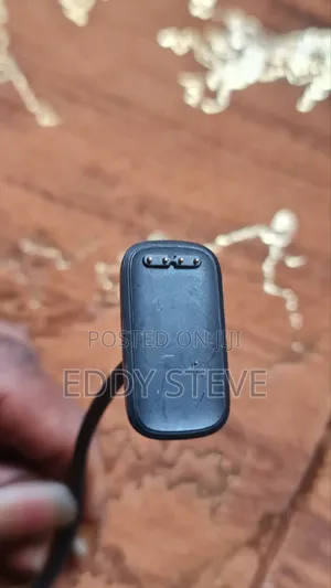 Original Fitbit Charge 5 and 6 Charger