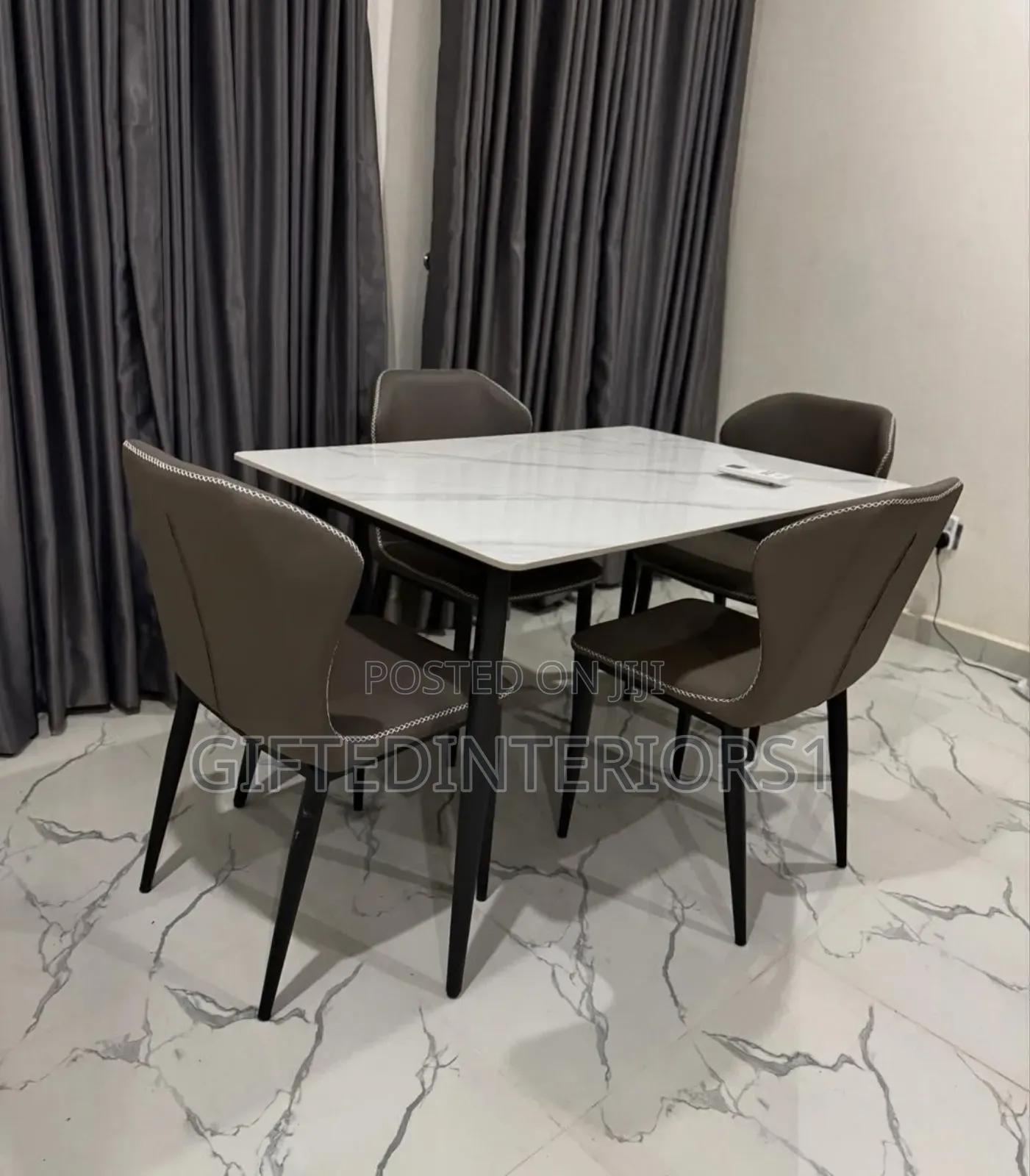 Foreign 4 Seaters Dinning Set