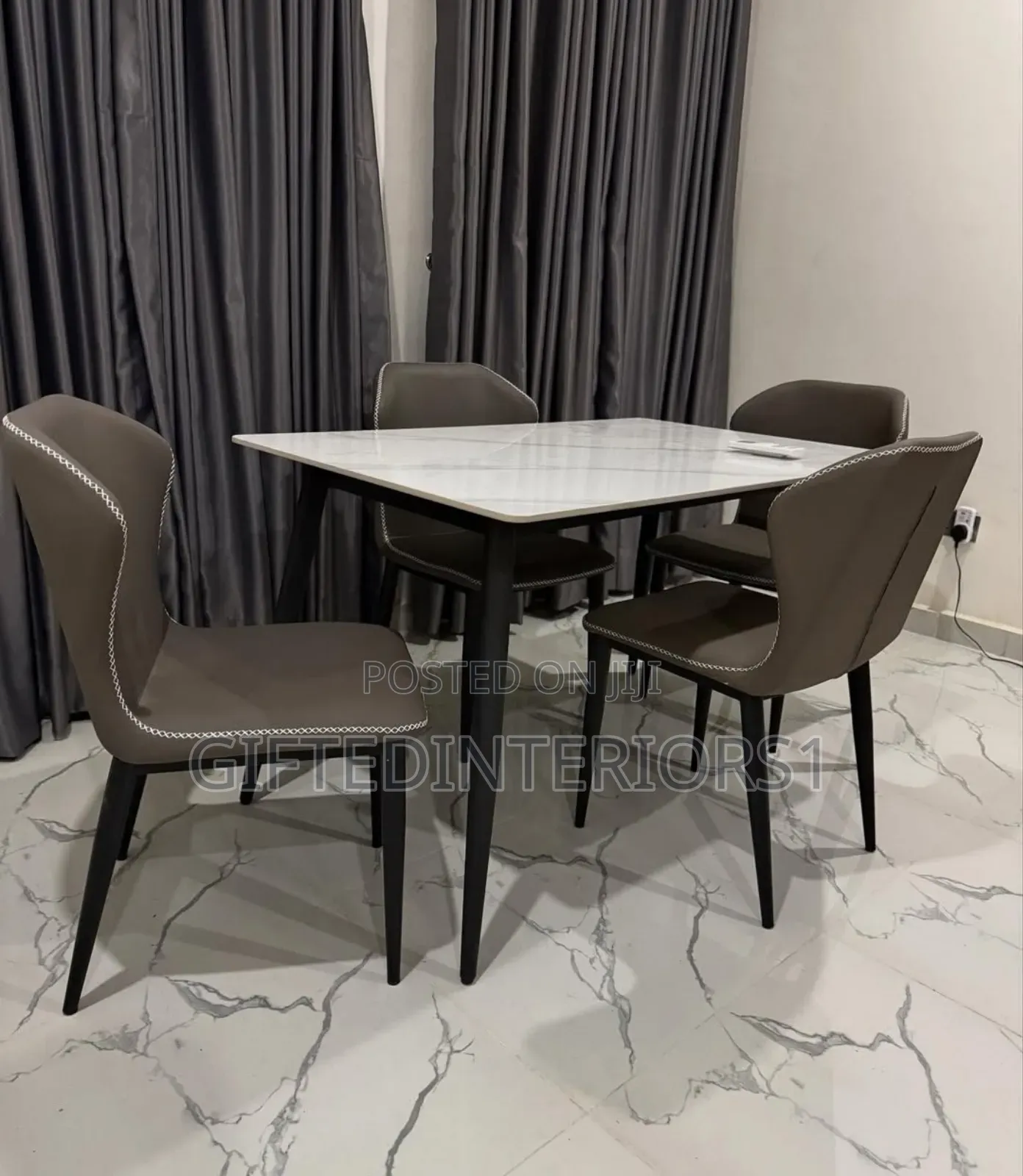 Foreign 4 Seaters Dinning Set
