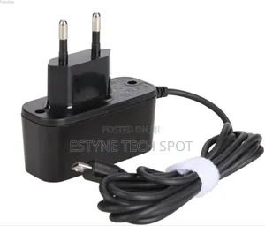 Photo - GT Green 8600 Travel Charger
