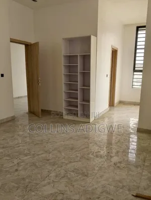 4bdrm Duplex in Chevron for rent