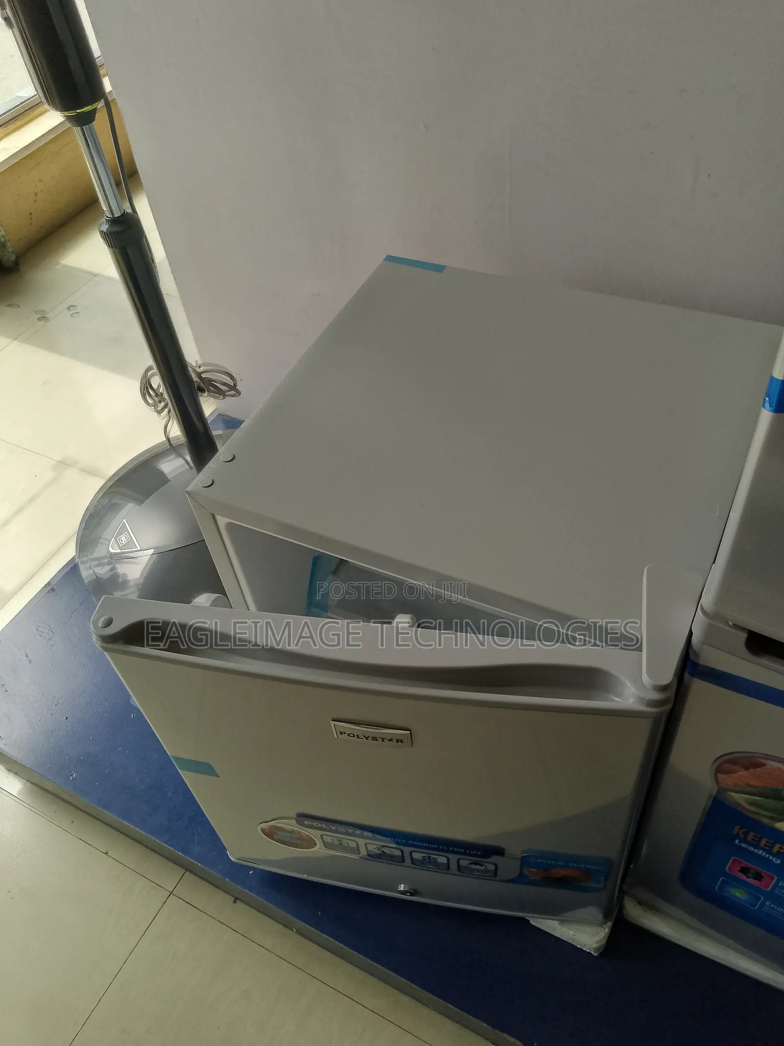 Compact Design 45L Polystar Bedside Rerigerator (Pv-Bs81sl)