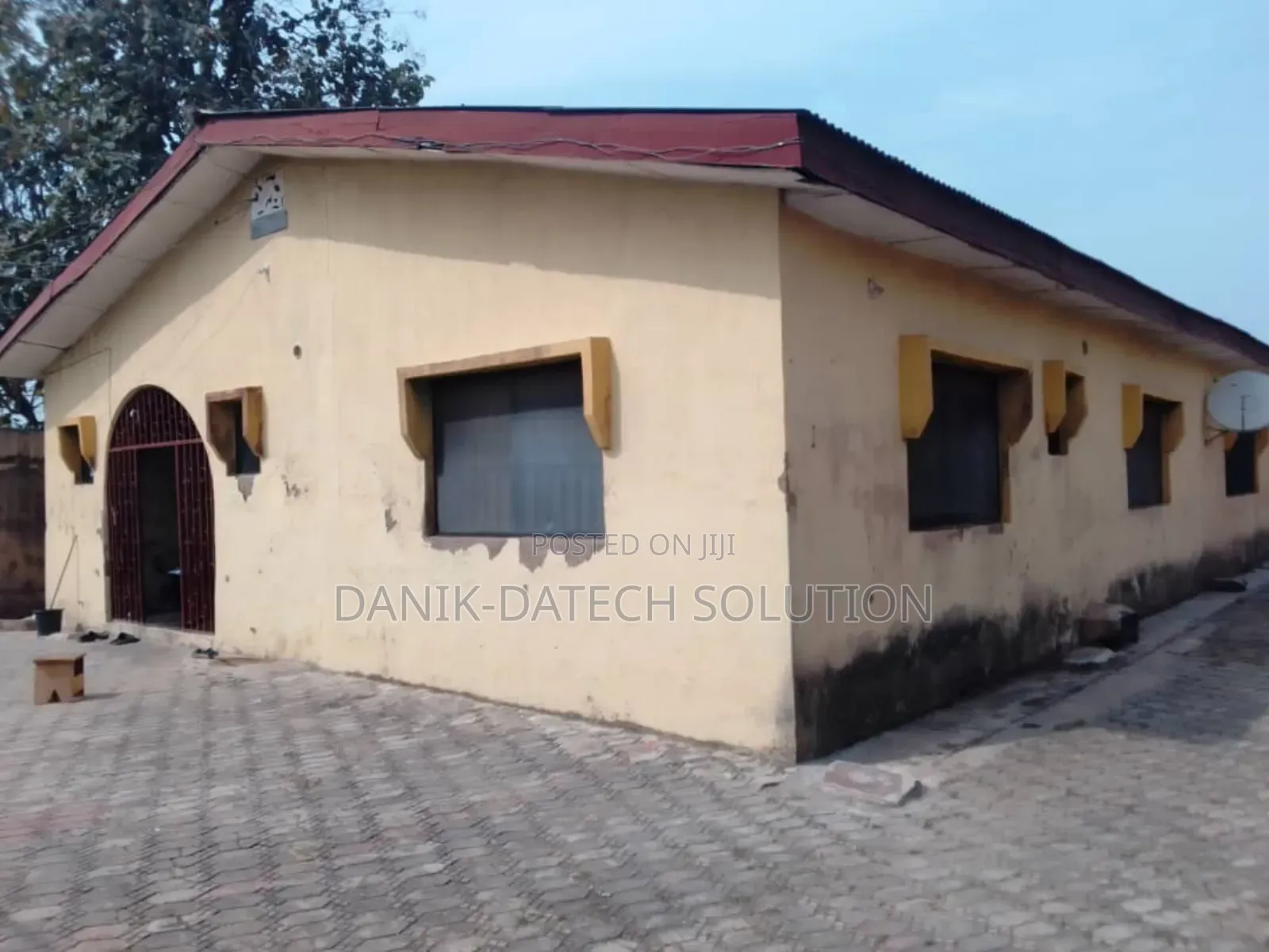 3bdrm Block of Flats in Soyoyeye, Abeokuta South for sale