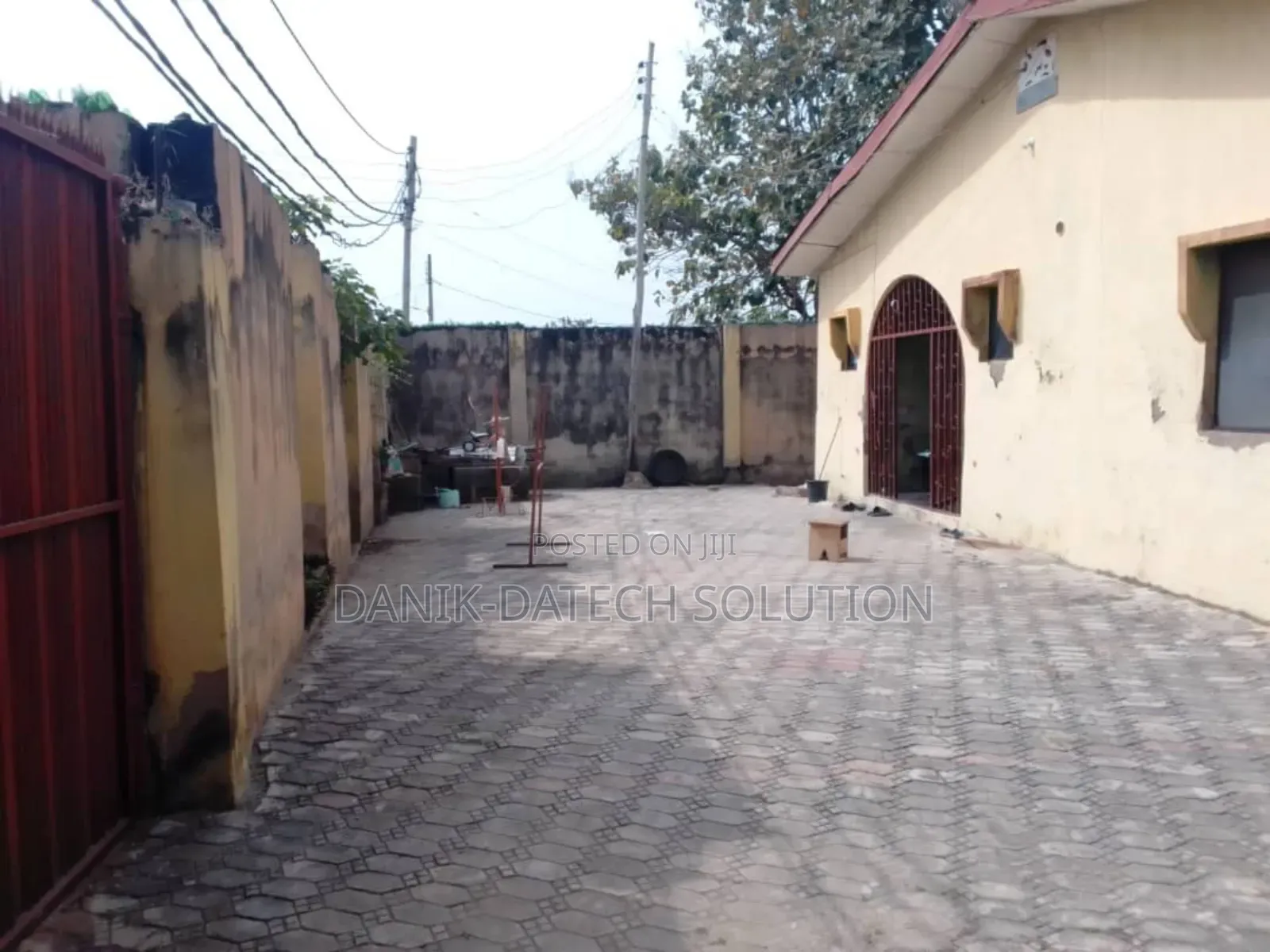 3bdrm Block of Flats in Soyoyeye, Abeokuta South for sale